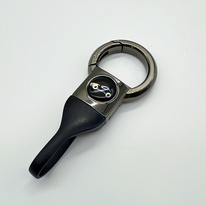 Tactical Quick-Release Keychain — Screwless Metal Car Key Ring with Heavy-Duty TPU Strap