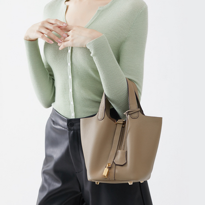 LEATHER BUCKET HANDBAG