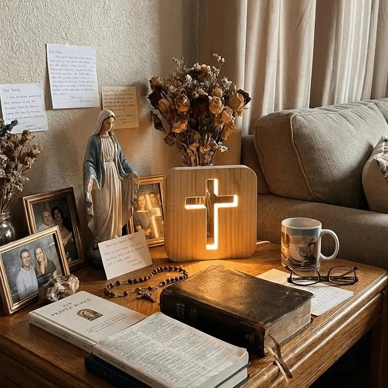 Amen-Wooden Cross Lamp